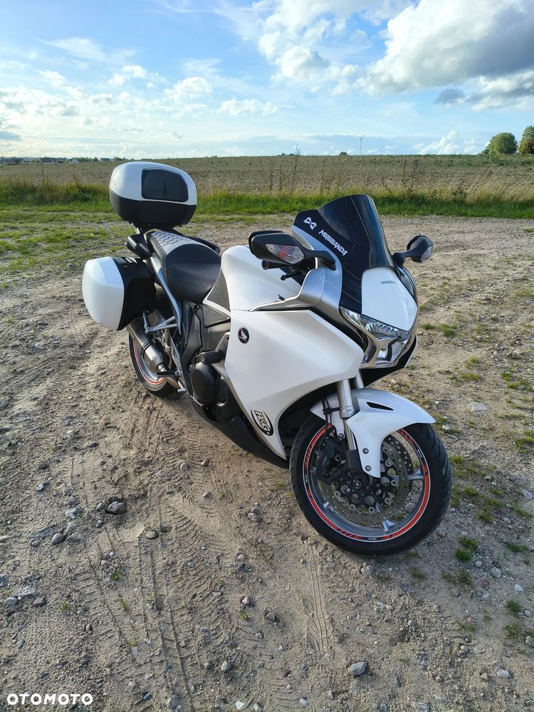 Honda VFR - 1