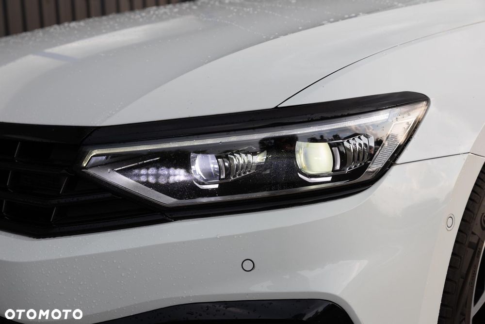 Volkswagen Passat 2.0 TDI Elegance DSG - 4