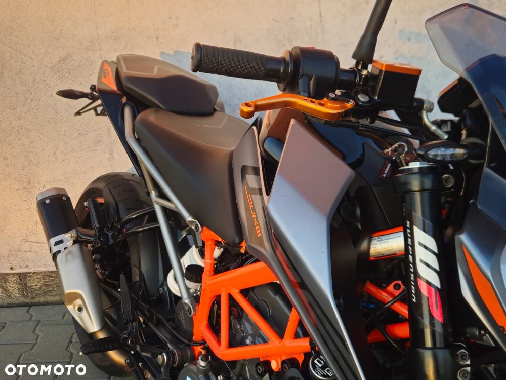 KTM Duke - 21