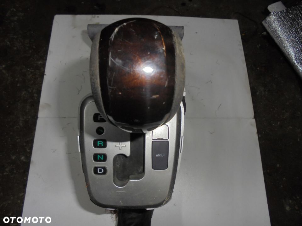 DZWIGNIA LEWAREK ZMIANY BIEGOW CAPTIVA AUTOMAT - 2