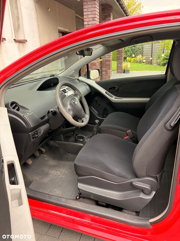 Toyota Yaris 1.0 Luna - 8