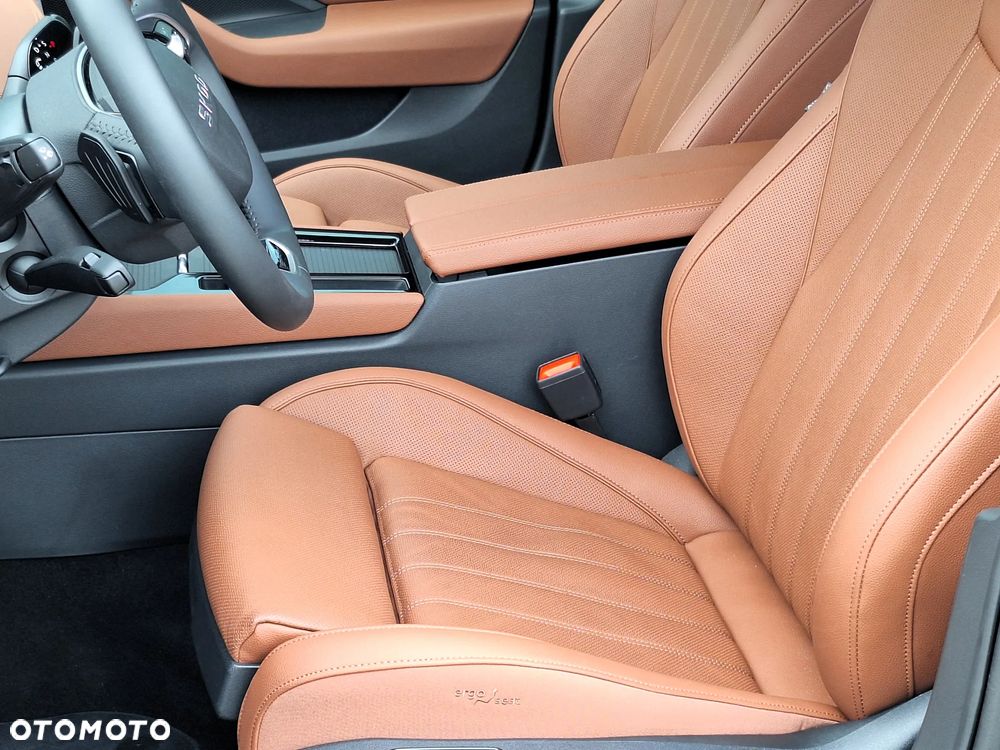 Skoda Superb 2.0 TDI SCR 4x4 L&K DSG - 12
