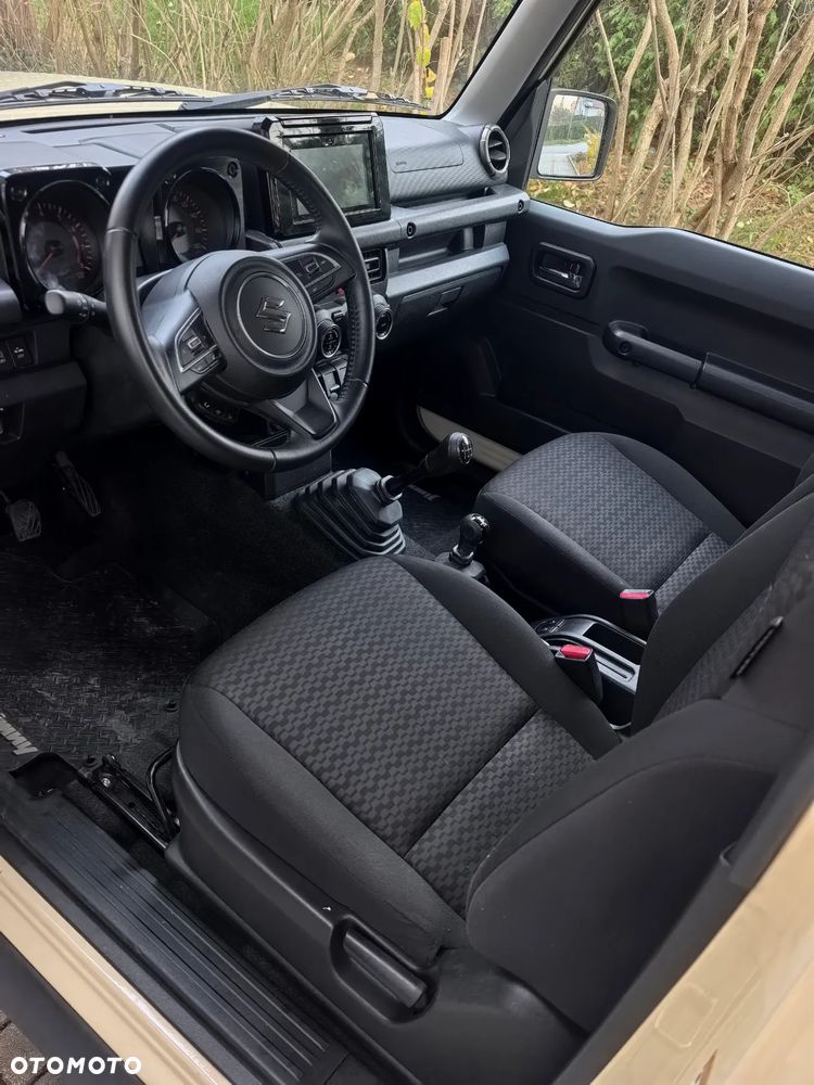 Suzuki Jimny 1.5 Premium - 15