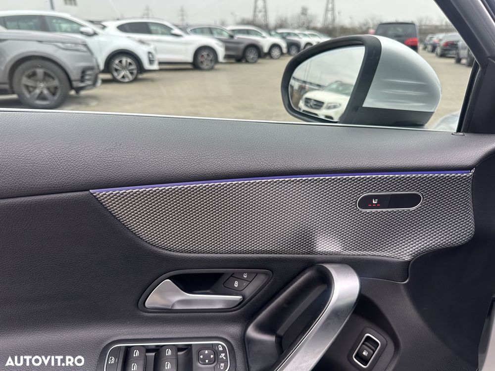 Mercedes-Benz A 250 e Sedan Aut. - 9