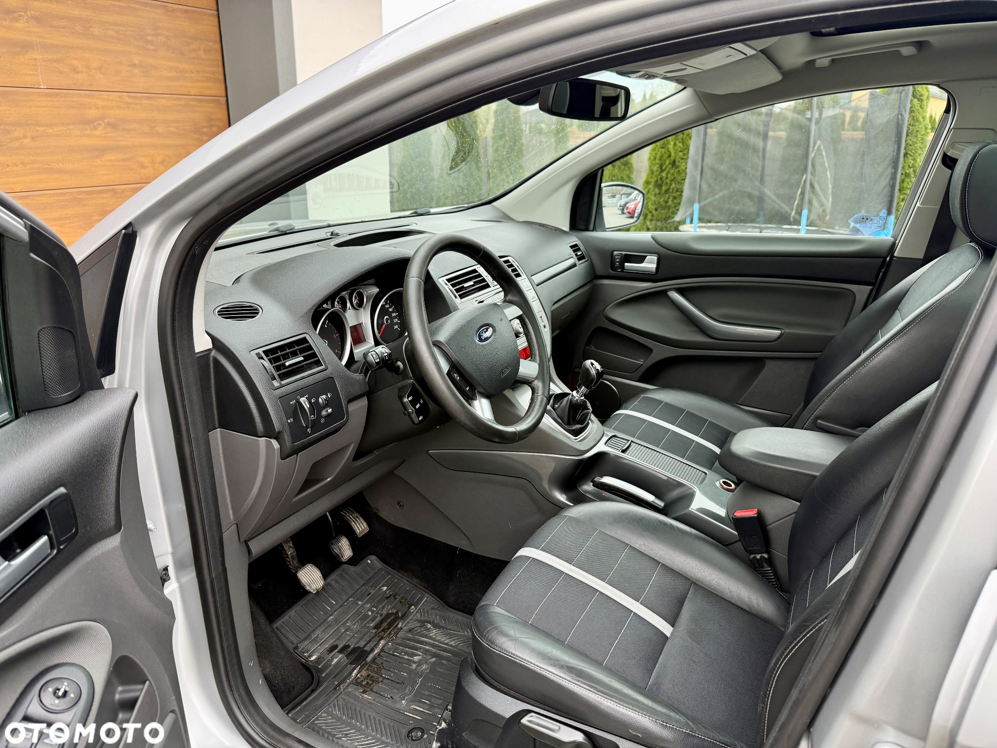 Ford Kuga 2.0 TDCi 4x4 Titanium - 18