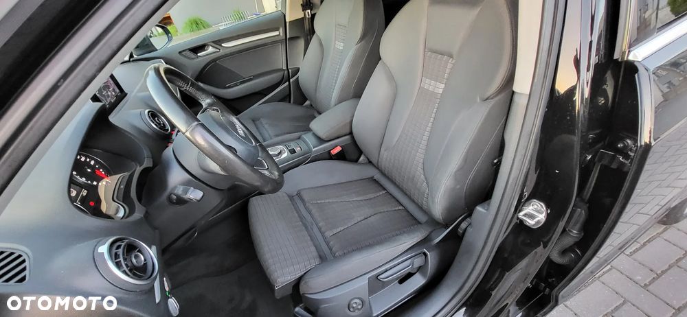 Audi A3 Sportback 2.0 TDI Attraction S tronic - 27