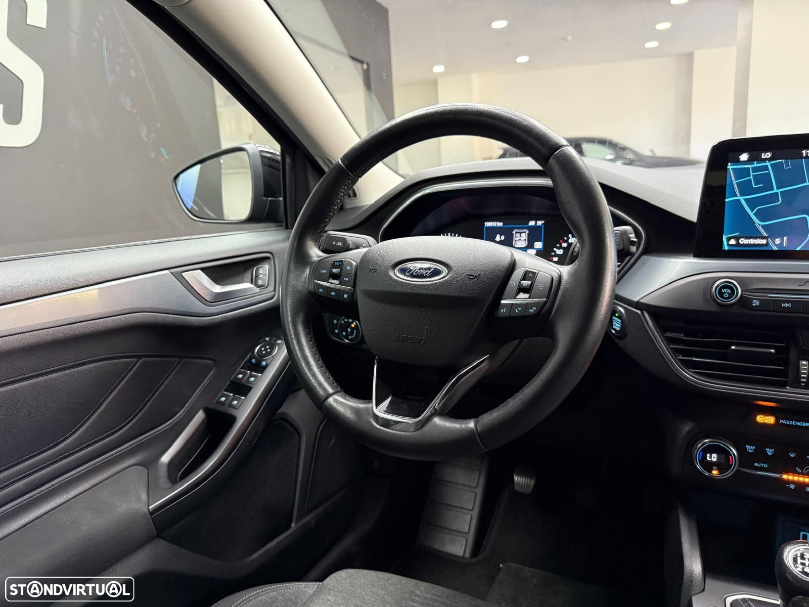 Ford Focus 1.0 EcoBoost Titanium - 30