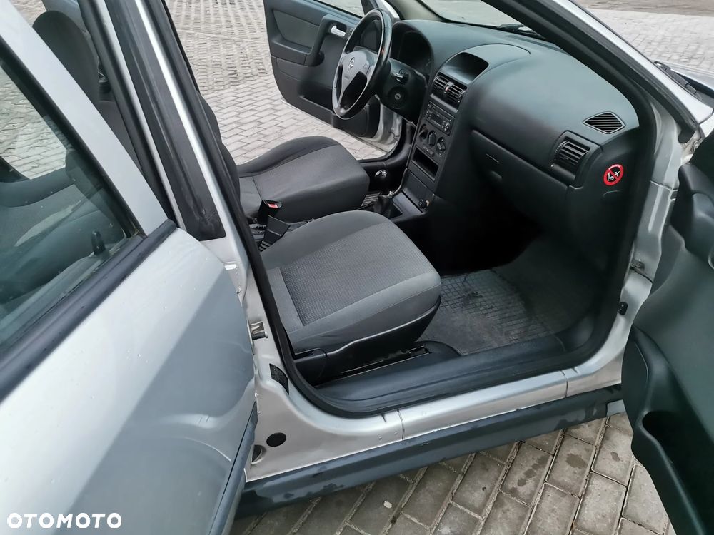 Opel Astra 1.4 Enjoy - 9