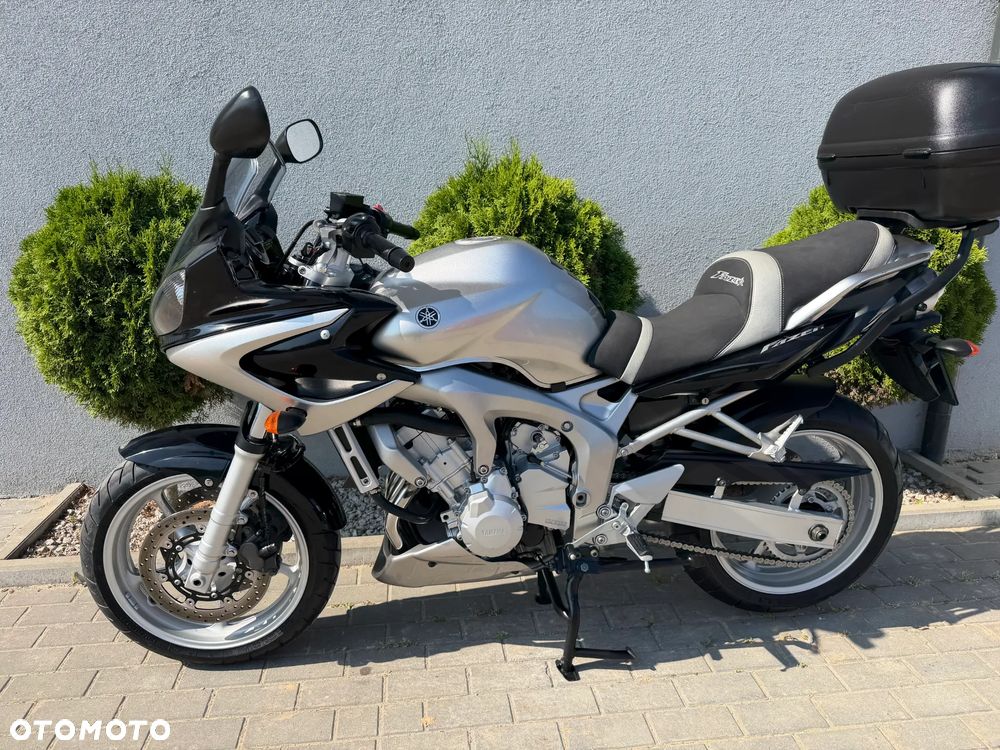 Yamaha FZ - 31
