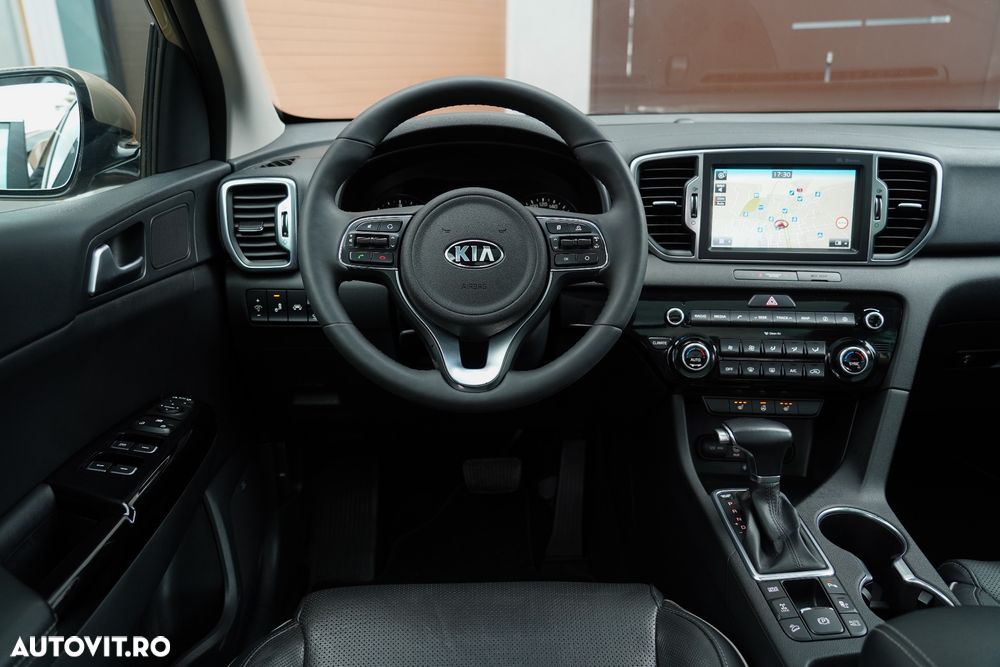 Kia Sportage 2,0 CRDI AWD Aut. Platinum - 13