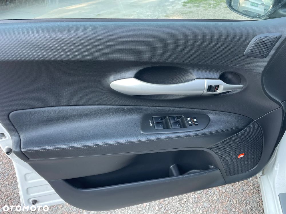Toyota Auris - 12