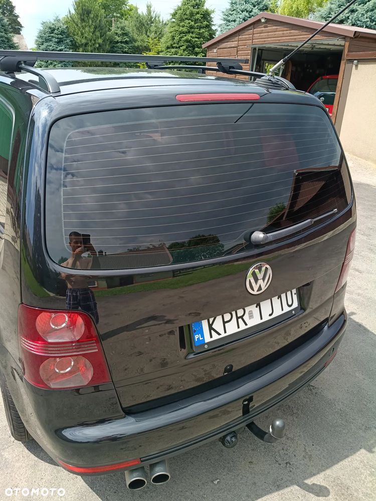 Volkswagen Touran 1.9 TDI Q-Line - 2