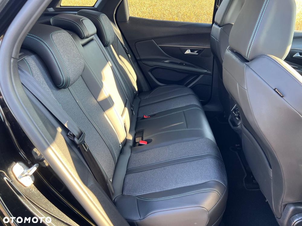 Peugeot 3008 1.6 PureTech Hybrid PHEV Allure Pack S&S EAT8 - 15