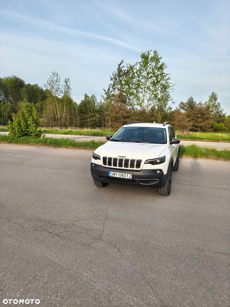 Jeep Cherokee - 15