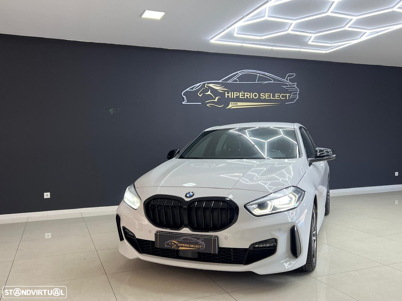 BMW 116 d Pack Desportivo M - 2