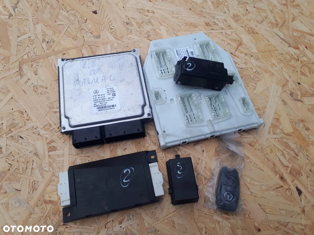 MERCEDES SPRINTER 907 316 KOMPUTER SILNIKA ZESTAW STARTOWY 6519003603 - 1