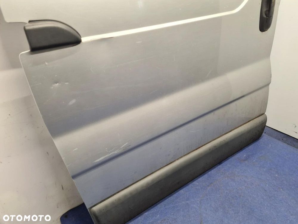 OPEL VIVARO A DRZWI BOCZNE PRZESUWNE PRAWE - 5