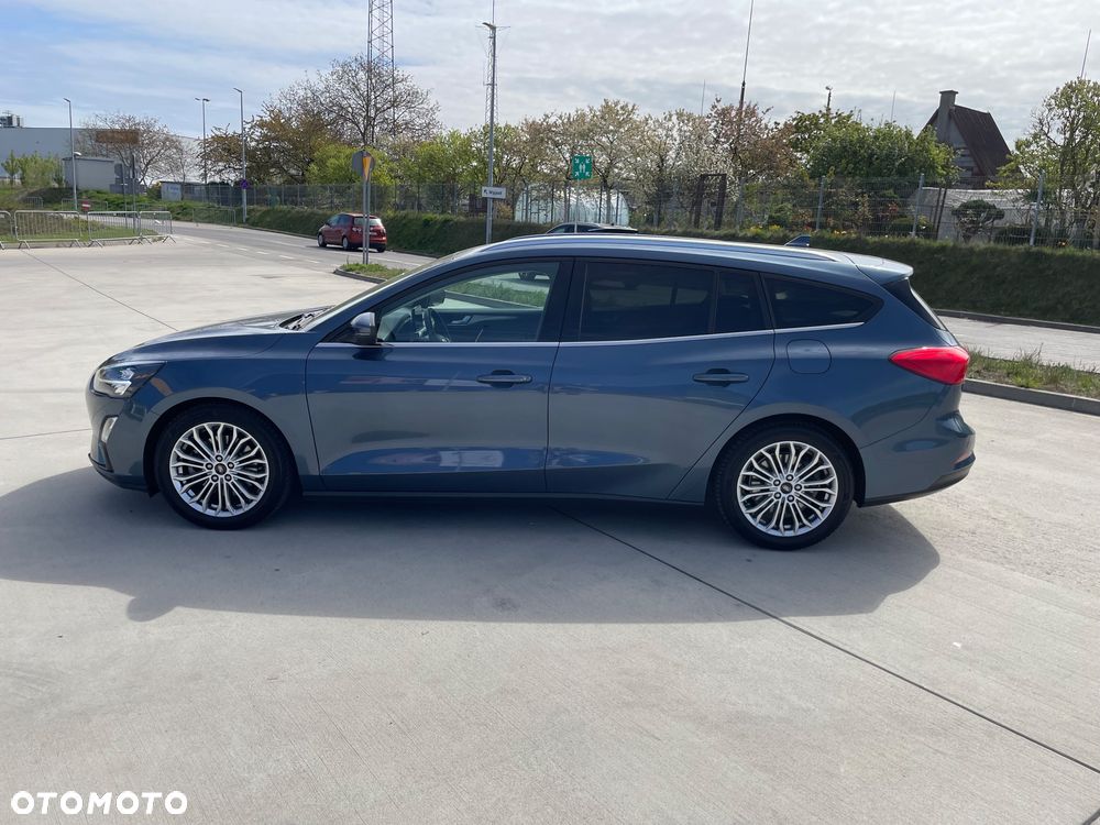 Ford Focus 1.0 EcoBoost STart-Stopp-System TITANIUM - 4