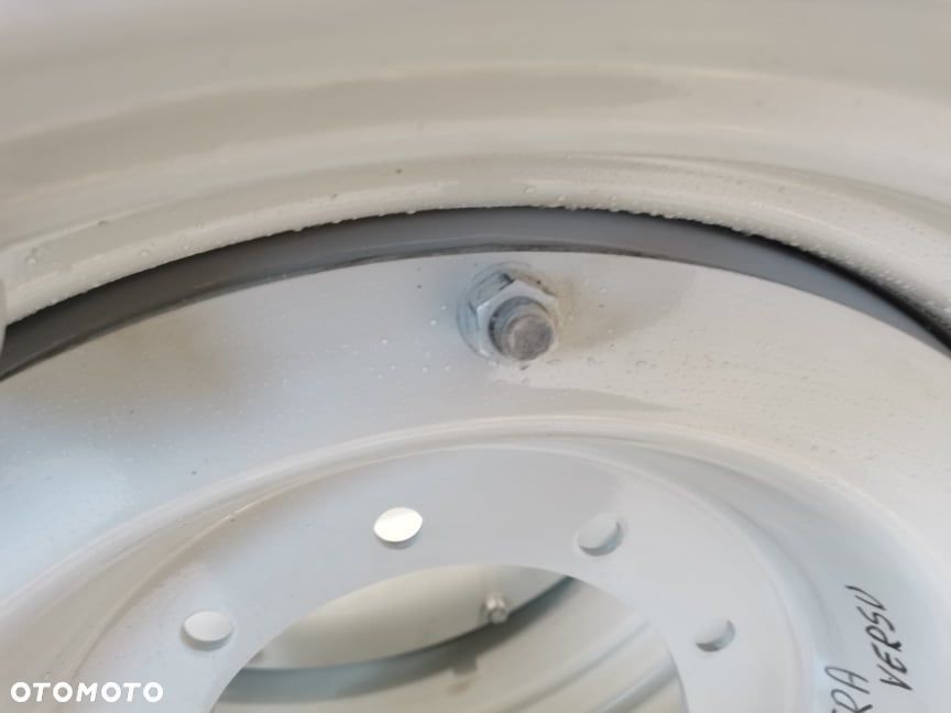 Felga Valtra T213 Versu {DW 30X16L} - 6