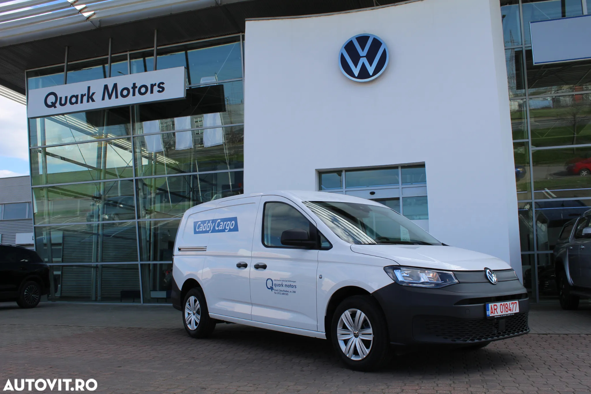 Volkswagen Caddy Maxi Cargo 2.0 TDI 75 102 CP - 4