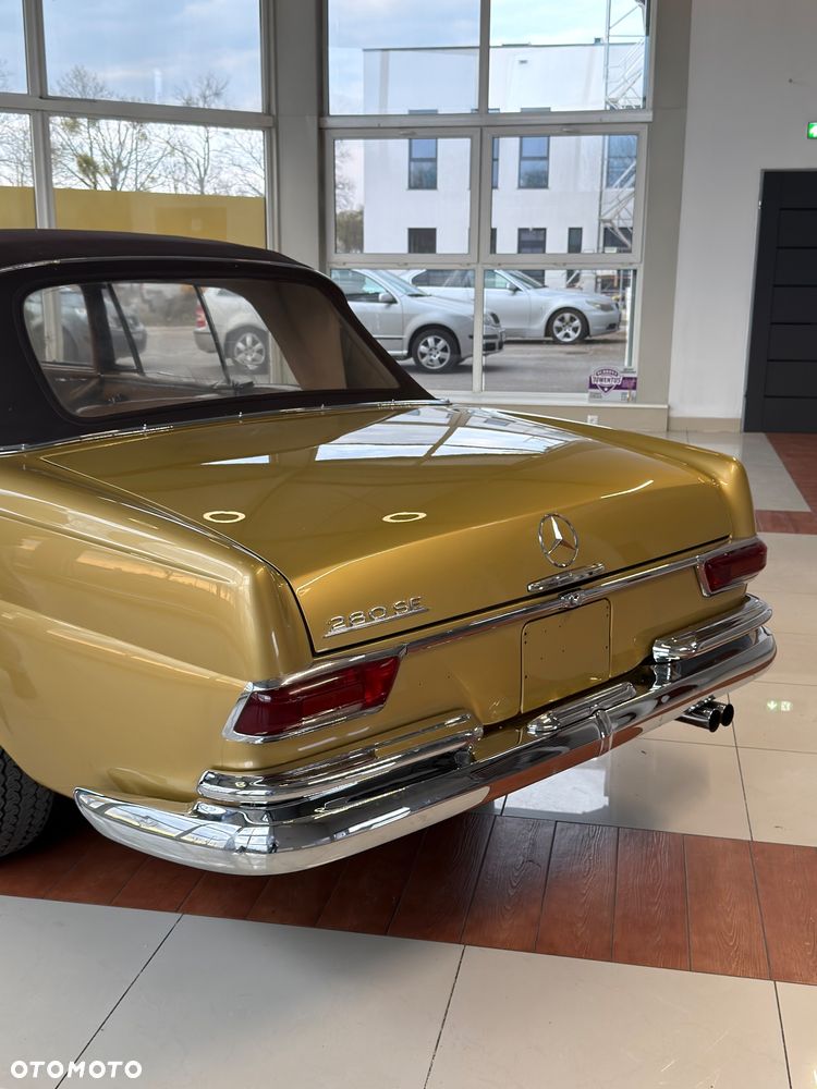 Mercedes-Benz 280 - 11