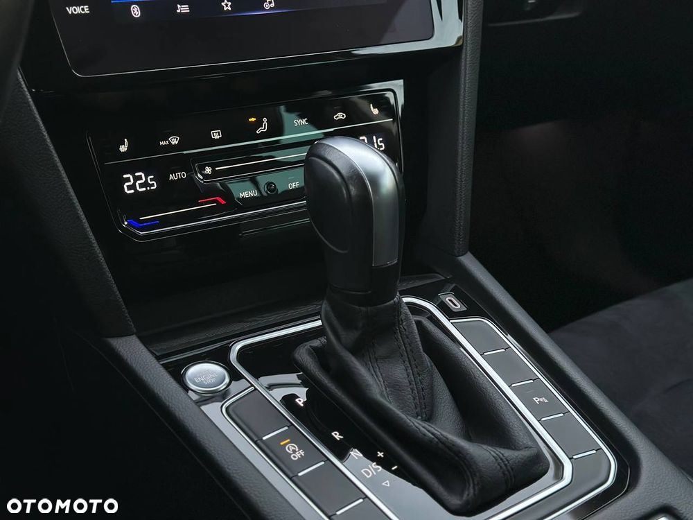 Volkswagen Passat 2.0 TDI SCR DSG Highline - 16