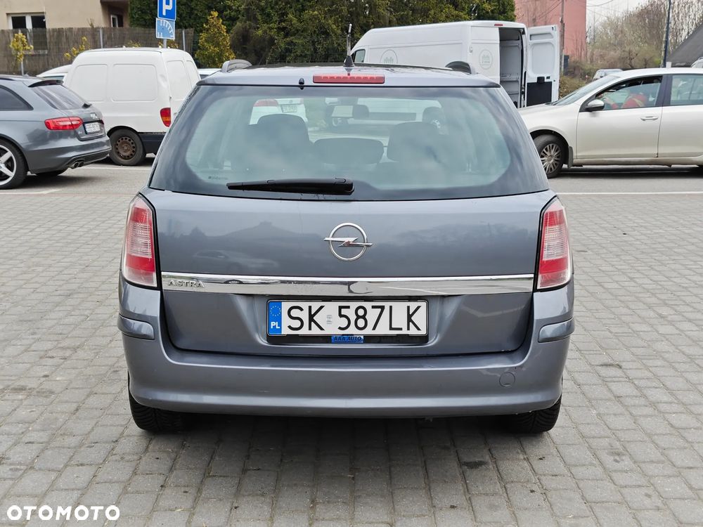 Opel Astra 1.6 Innovation - 12