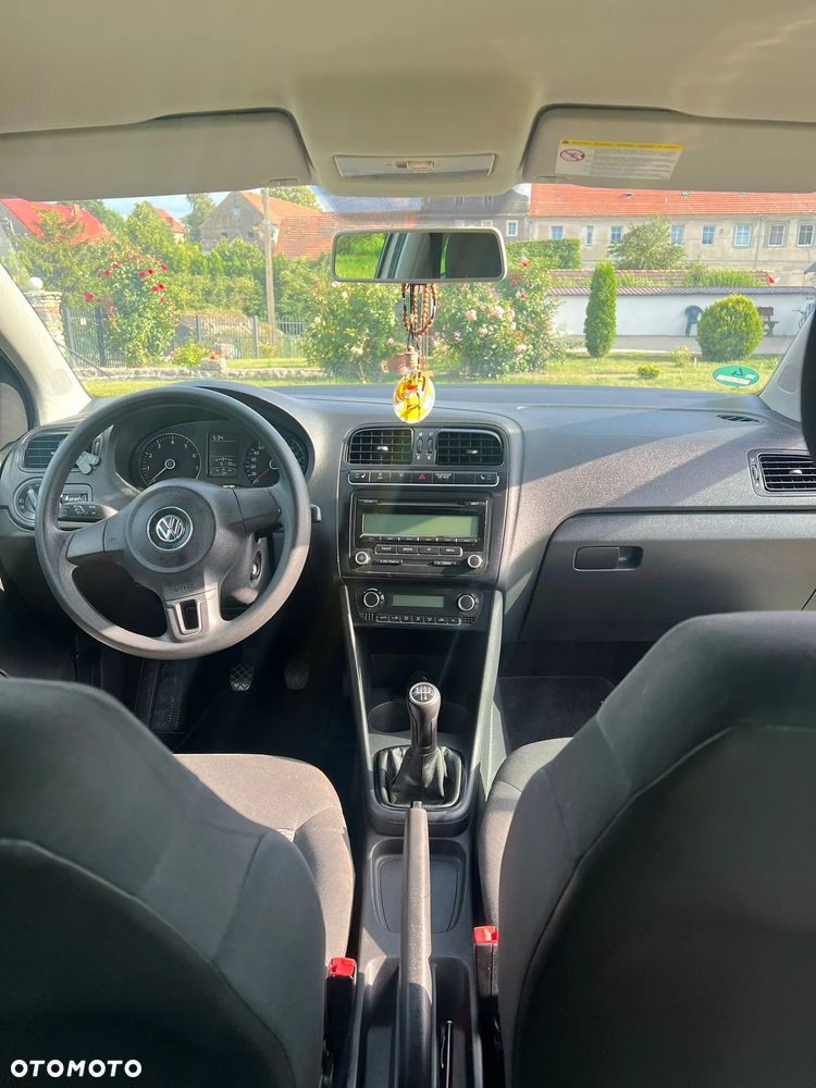 Volkswagen Polo - 8