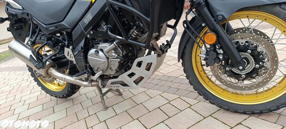 Suzuki V-STROM - 30