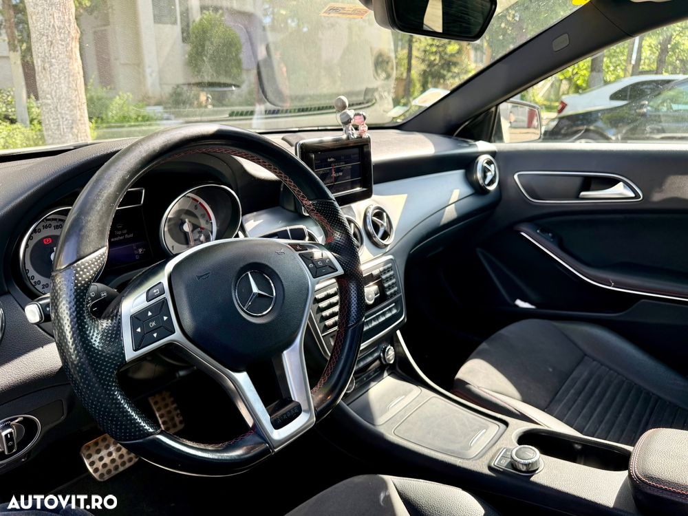 Mercedes-Benz GLA 200 (CDI) d 4Matic 7G-DCT AMG Line - 12