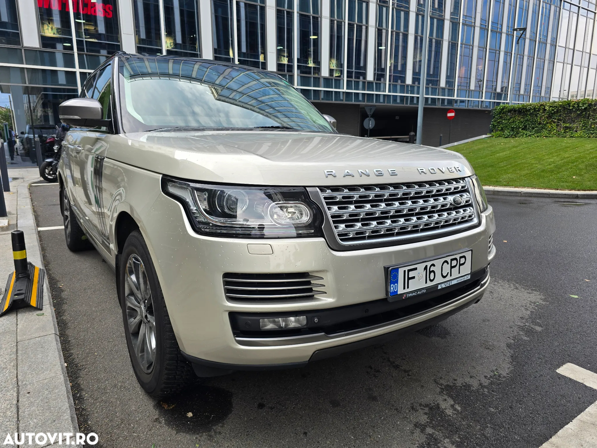 Land Rover Range Rover 4.4 I SDV8 Autobiography - 9