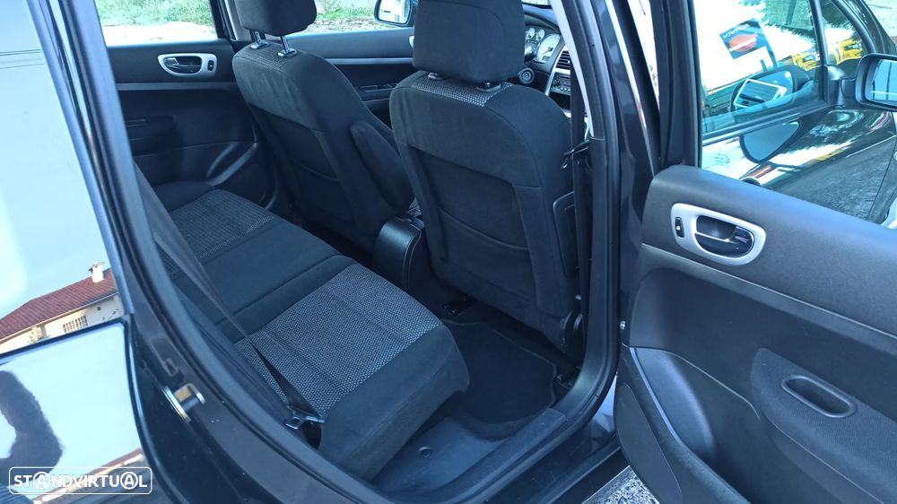 Peugeot 307 Break 1.6 HDi Navtech - 6