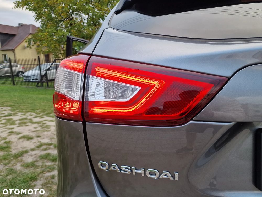 Nissan Qashqai 1.2 DIG-T N-Connecta - 12