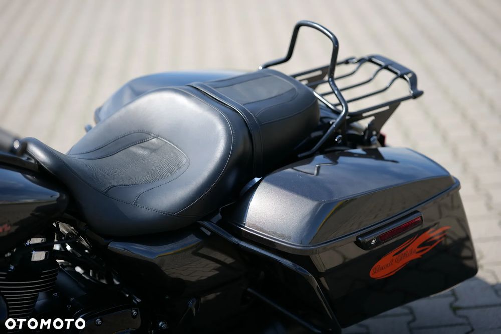 Harley-Davidson Touring Road Glide - 15