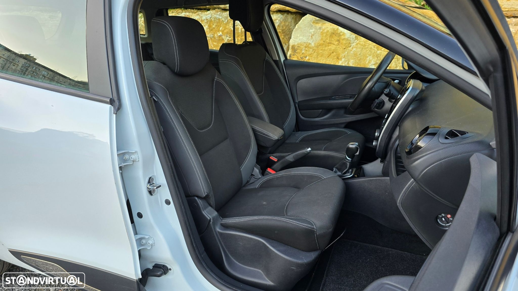Renault Clio Sport Tourer 1.5 dCi Dynamique S EDC - 29