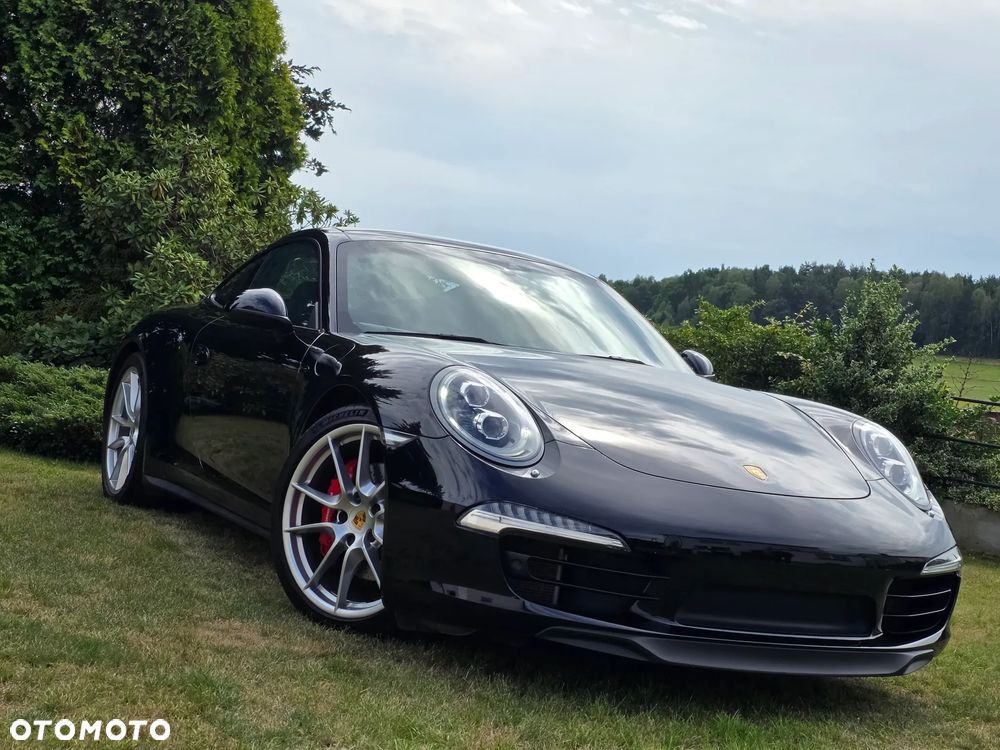 Porsche 911 Carrera 4S - 1