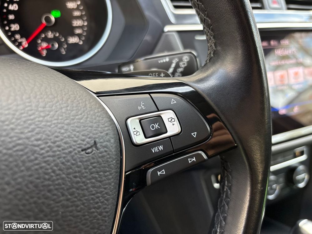 VW Tiguan Allspace 2.0 TDI Confortline DSG - 16