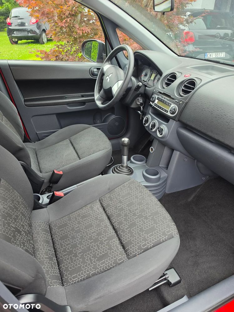 Mitsubishi Colt - 9