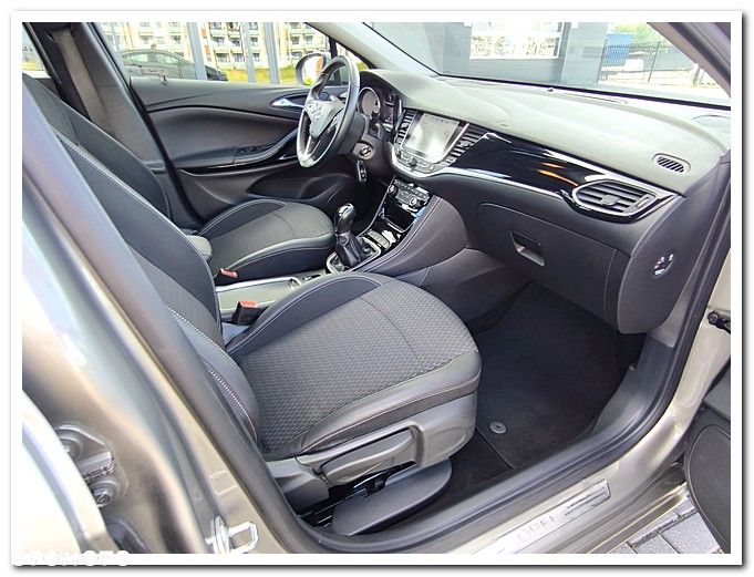 Opel Astra - 8