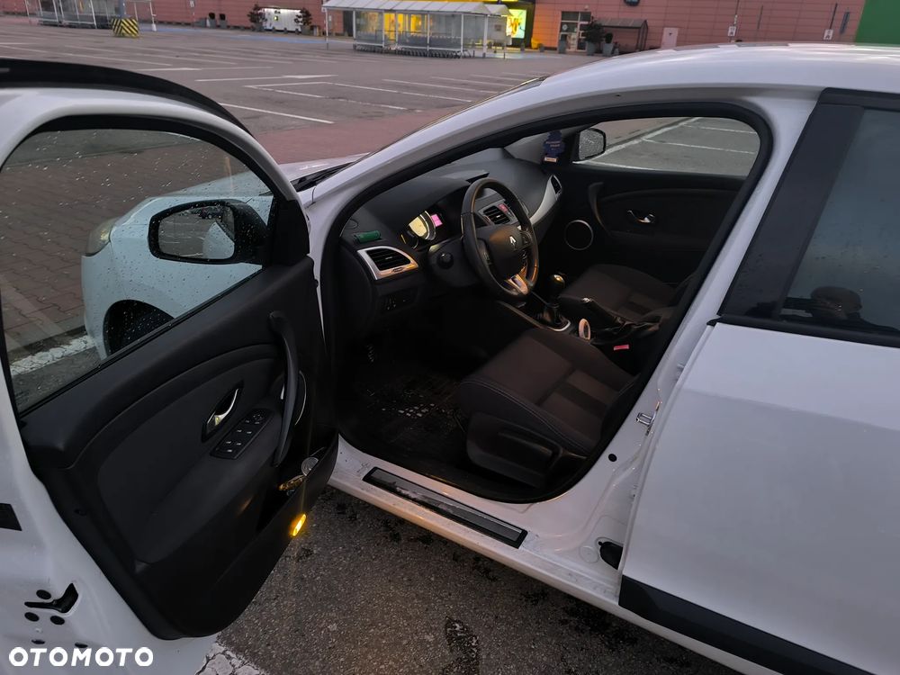 Renault Megane 1.6 16V 110 LIMITED - 14