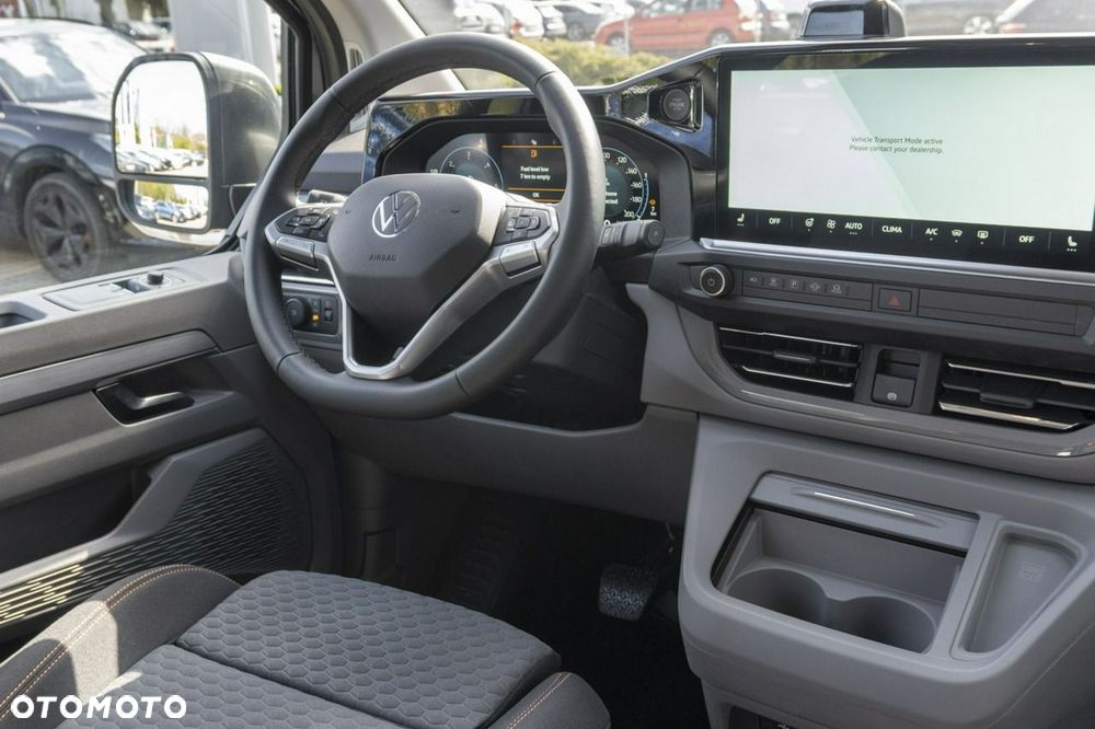 Volkswagen Caravelle - 24