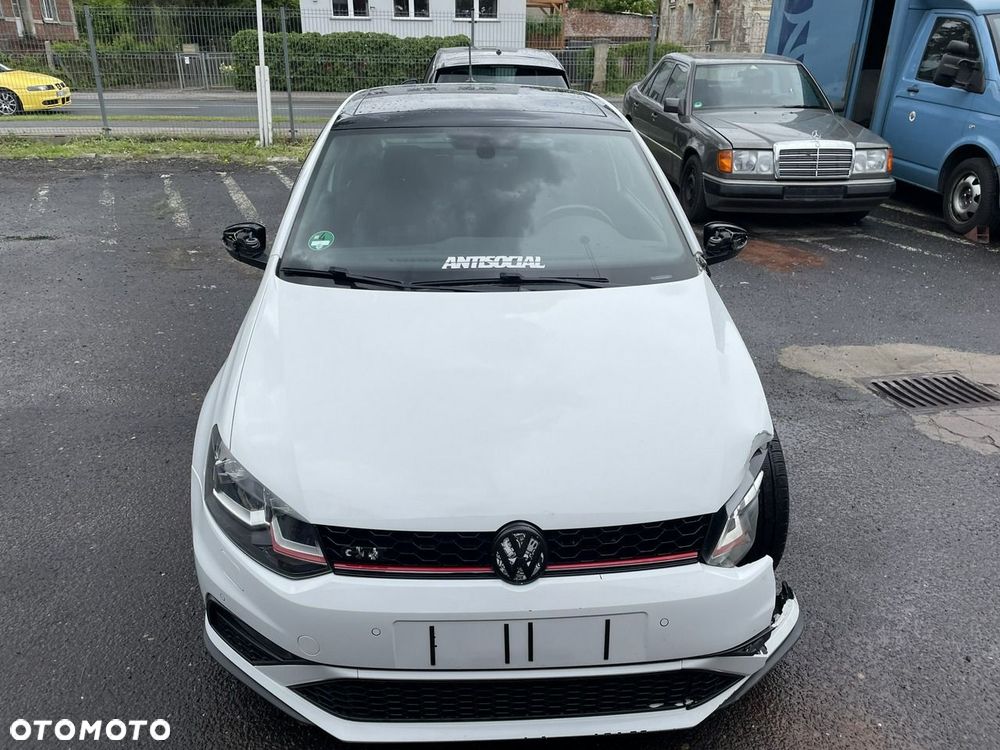 Volkswagen Polo - 34
