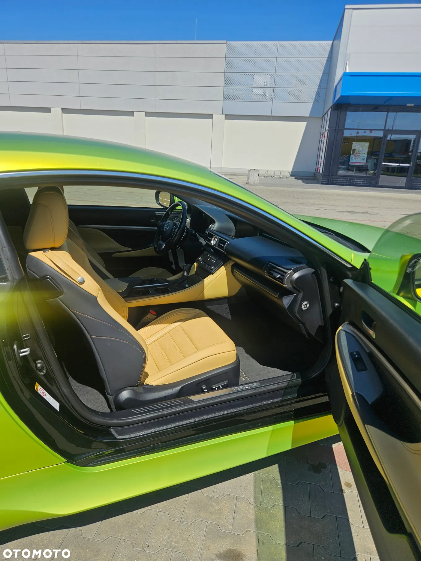 Lexus RC 200t / 300 F Sport - 18