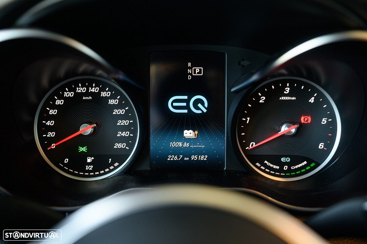 Mercedes-Benz C 300 de Avantgarde - 33