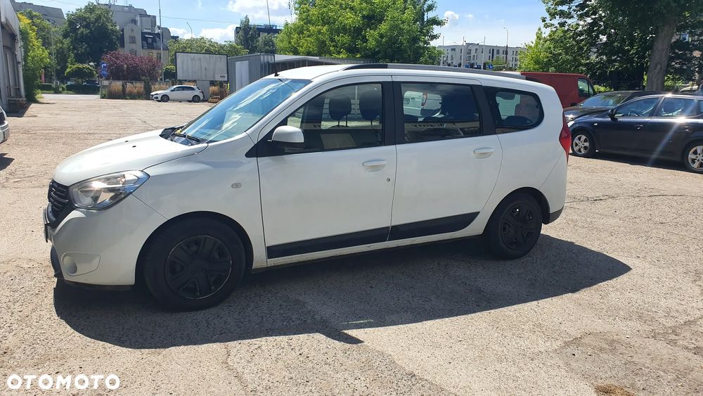 Dacia Lodgy 1.6 SCe Stepway S&S - 22