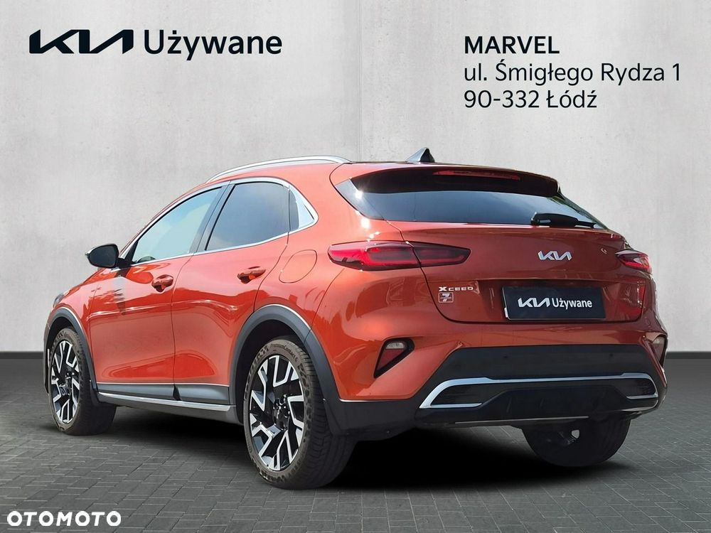 Kia XCeed 1.5 T-GDI Business Line DCT - 3
