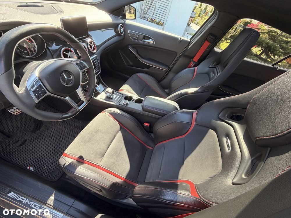 Mercedes-Benz GLA 45 AMG 4-Matic Edition 1 - 7