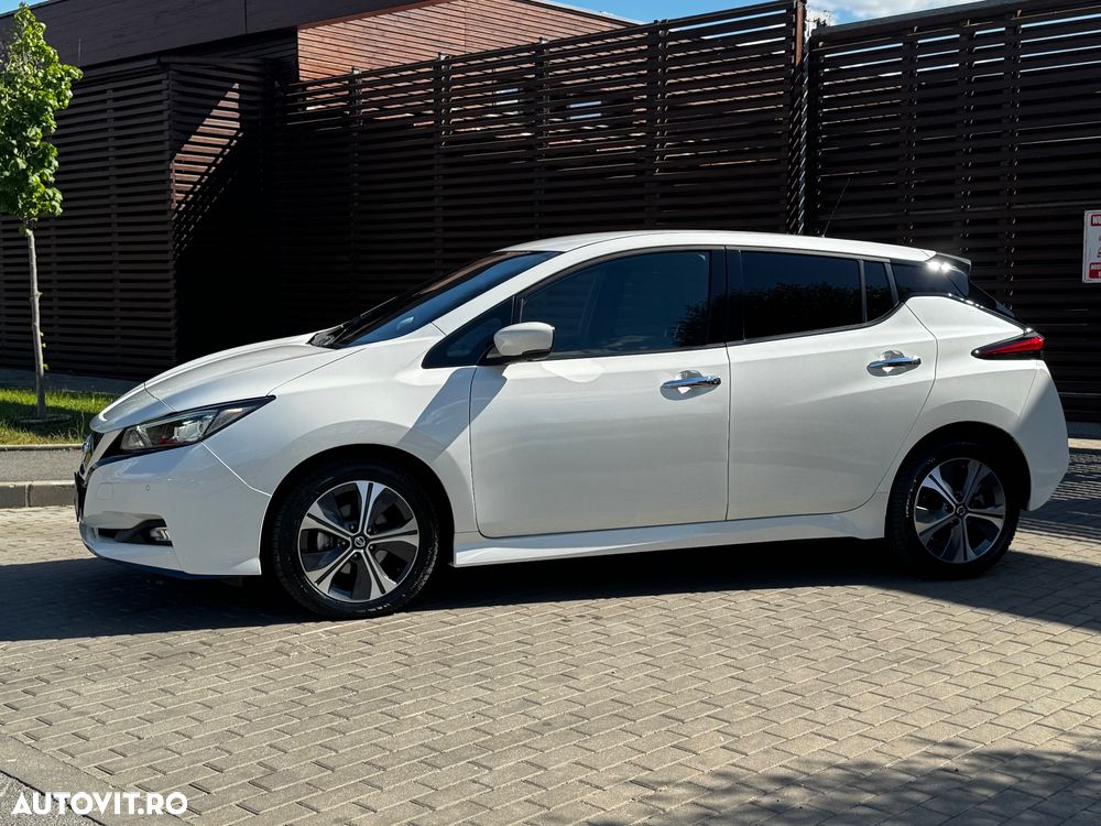 Nissan LEAF 62 kWh e+ Tekna - 9