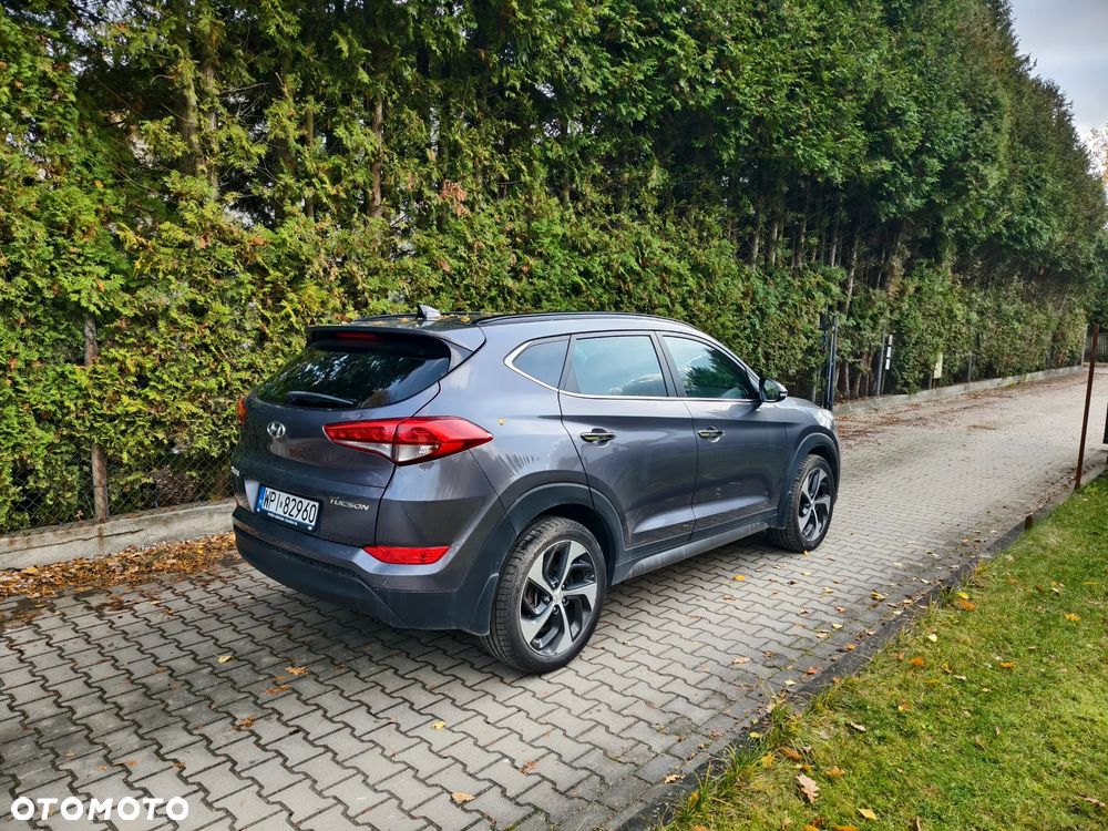 Hyundai Tucson - 2
