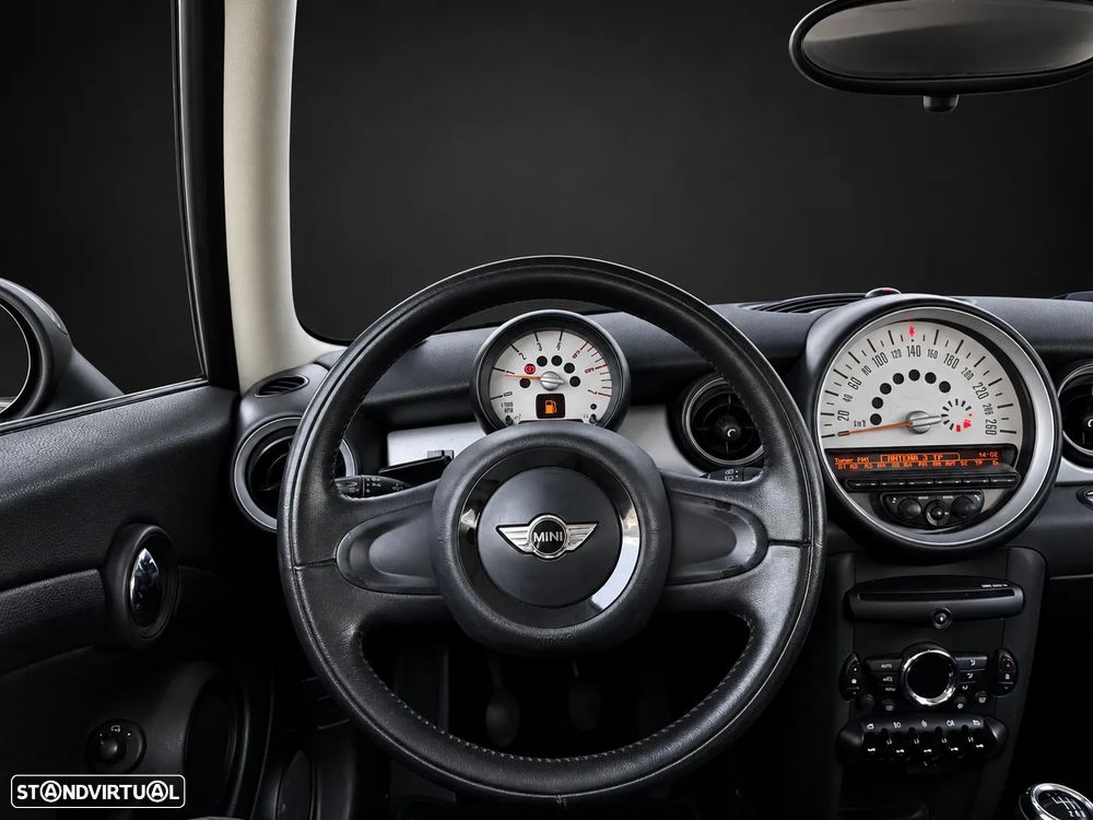 MINI 3 Portas Cooper D - 13